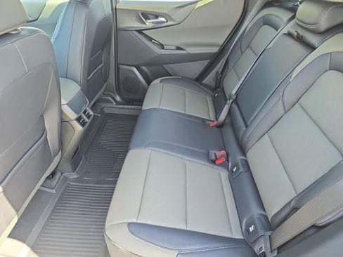 New 2026 Chevrolet Equinox LT w/ Convenience Package II FWD image 14