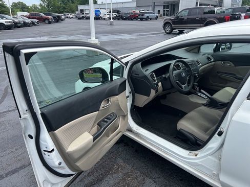 Used 2015 Honda Civic LX image 17