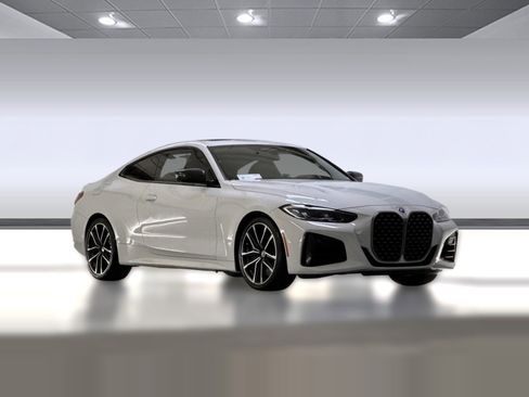 Used 2023 BMW M440i Coupe w/ M Carbon Exterior Package image 6