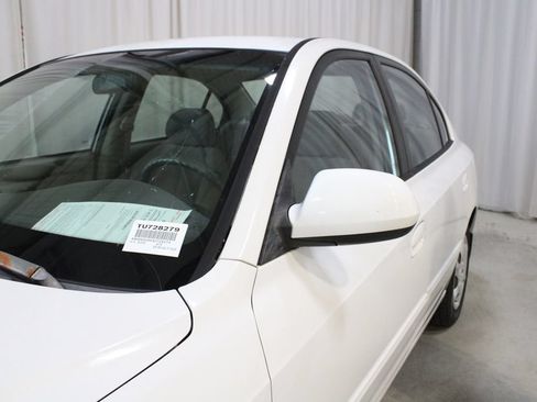 Used 2004 Hyundai Elantra GLS FWD image 30