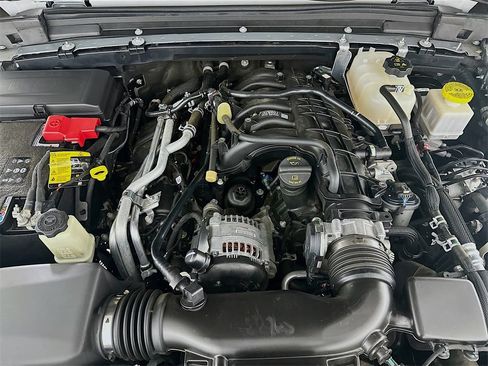 Used 2023 Jeep Gladiator Mojave w/ Cold Weather Group image 32