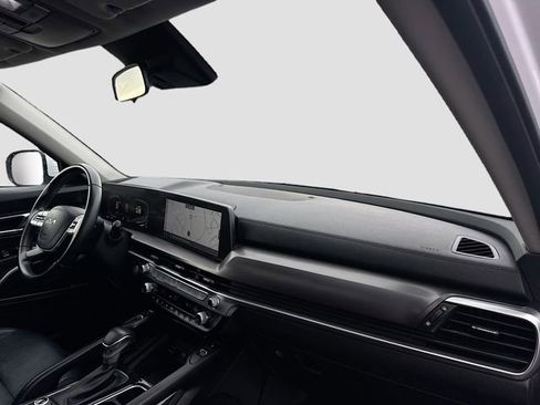 Certified 2023 Kia Telluride S w/ S Sunroof Package image 34