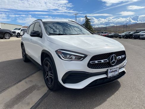 Used 2022 Mercedes-Benz GLA 250 4MATIC image 19