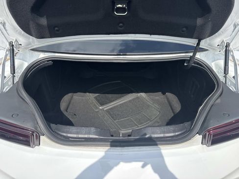 Used 2017 Chevrolet Camaro LT RWD image 9