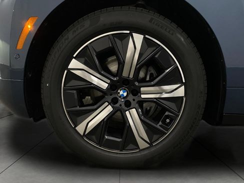 New 2026 BMW iX xDrive45 image 11