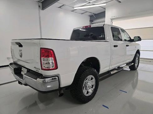 Used 2022 RAM 2500 Tradesman w/ Chrome Appearance Group image 8