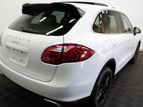 Used 2013 Porsche Cayenne AWD/4WD image 5