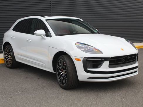 New 2026 Porsche Macan S image 10