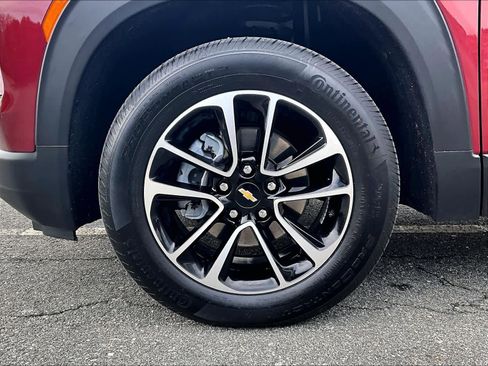 Used 2025 Chevrolet TrailBlazer LT w/ Convenience Package image 7