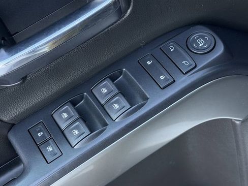 Used 2018 Chevrolet Silverado 1500 LT w/ LT Eassist Package image 23