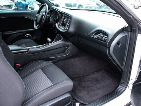 Used 2018 Dodge Challenger SXT image 26