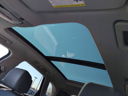 Used 2021 Audi Q5 Premium w/ Convenience Package image 20