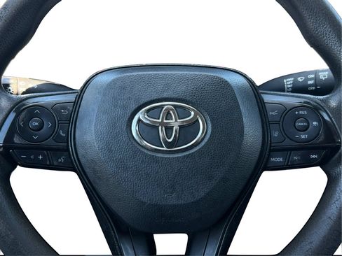 Used 2020 Toyota RAV4 LE w/ All Weather Liner Package AWD/4WD image 23