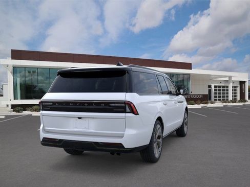 New 2025 Lincoln Navigator L Black Label w/ Black Label Special Edition AWD/4WD image 8