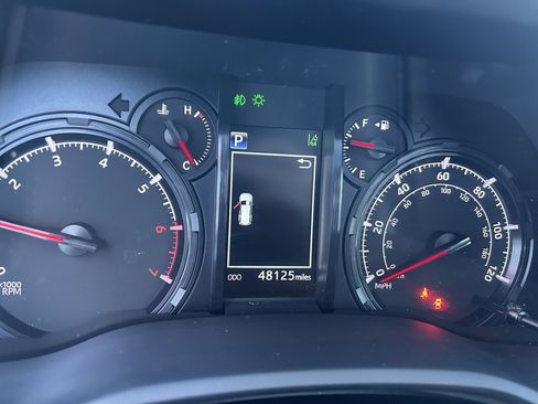 Certified 2023 Toyota 4Runner 40th Anniversary SE image 16