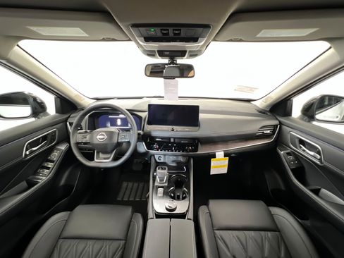 New 2026 Nissan Rogue Platinum w/ Platinum Premium Package image 9