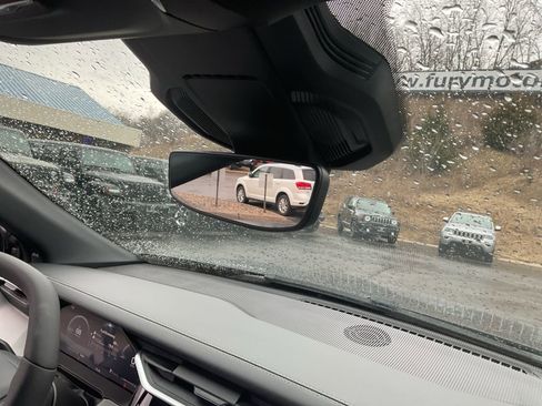 New 2026 Jeep Cherokee Limited image 18