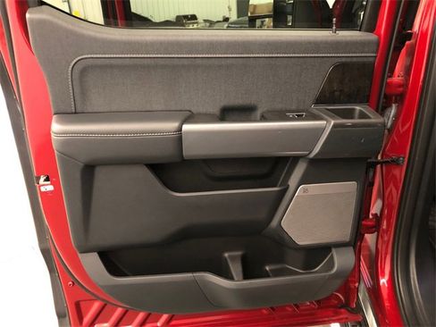 Used 2022 Ford F150 Lariat image 32