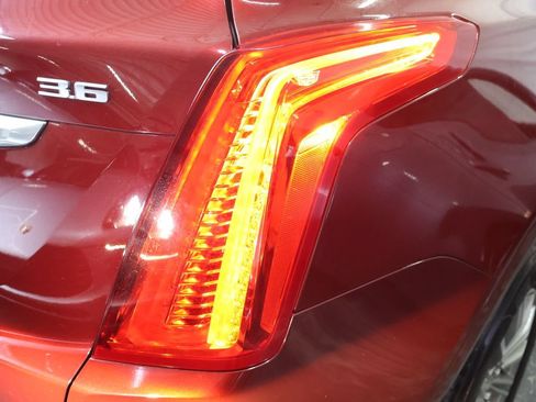 Used 2017 Cadillac XT5 Luxury w/ Driver Awareness Package AWD/4WD image 30