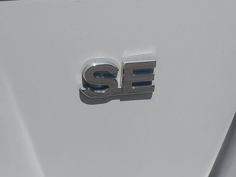 Used 2025 Mitsubishi Outlander Sport SE AWD/4WD image 36