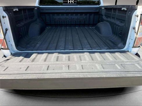 Used 2021 GMC Canyon Denali image 22