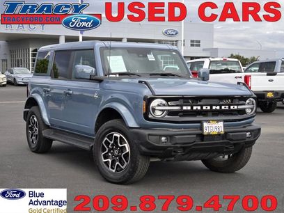 Certified 2025 Ford Bronco Outer Banks