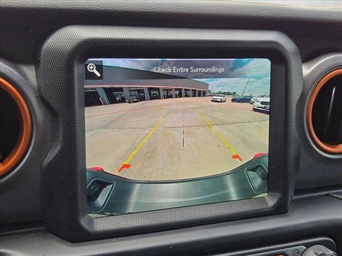 Used 2023 Jeep Gladiator Mojave w/ LED Lighting Group AWD/4WD image 15