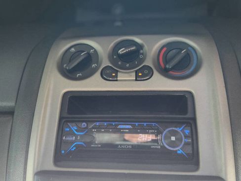 Used 2005 Chevrolet Colorado LS image 6