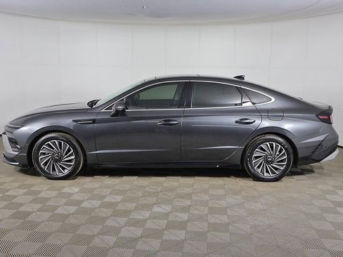 Used 2025 Hyundai Sonata Limited image 18