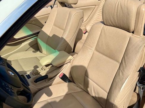 Used 2005 BMW 330Ci Convertible image 20