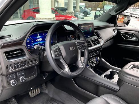 Used 2024 Chevrolet Tahoe Z71 image 16