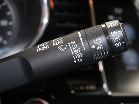 Used 2019 Buick Encore Essence image 23