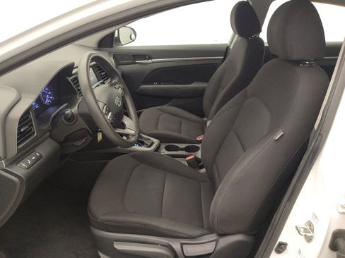 Used 2020 Hyundai Elantra SEL w/ Cargo Package (C1) FWD image 17