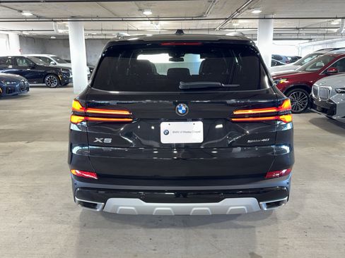 Certified 2025 BMW X5 sDrive40i w/ Climate Comfort Package image 7