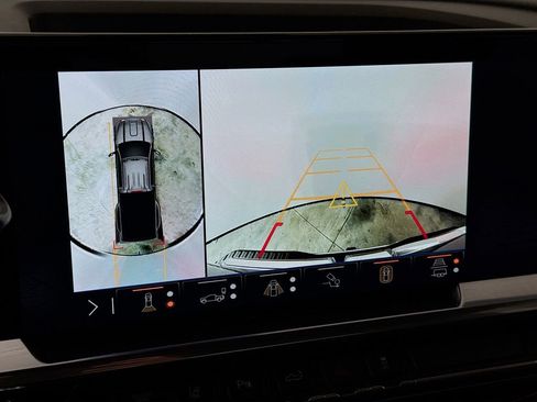 Used 2024 GMC Sierra 3500 SLE image 14