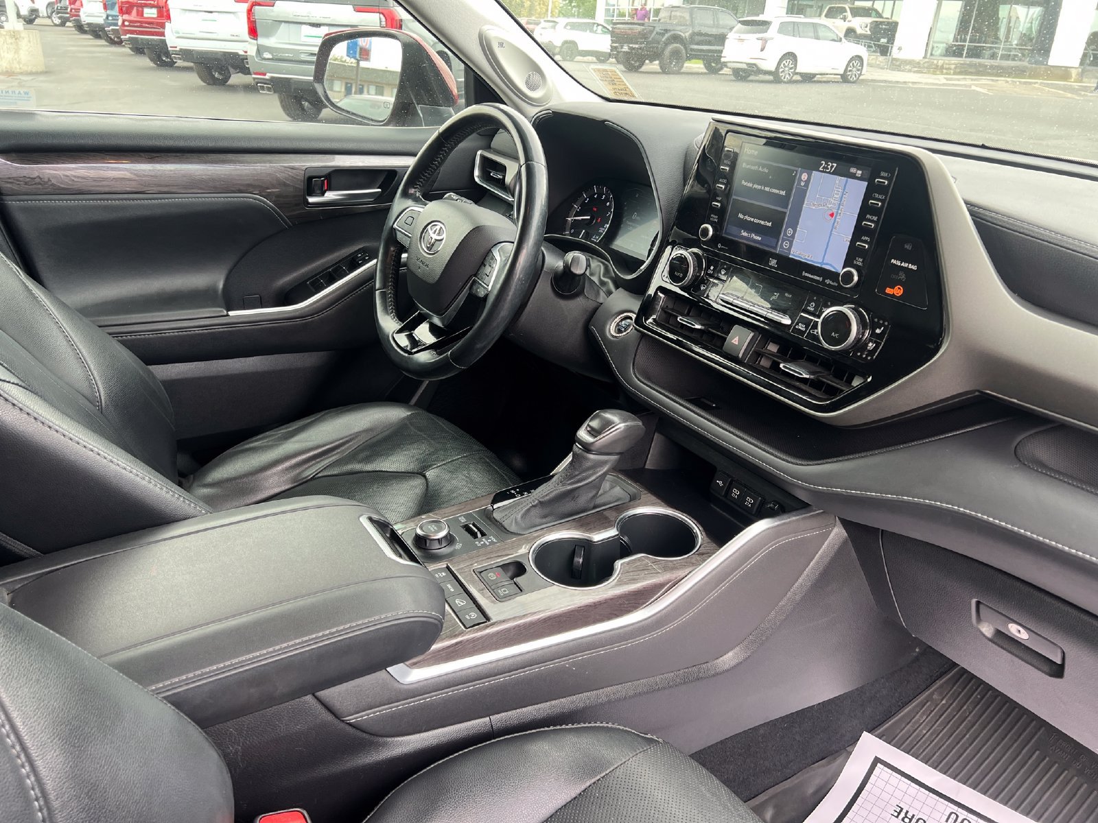 Used 2021 Toyota Highlander Limited AWD/4WD image 32