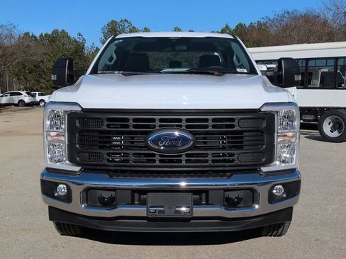 New 2026 Ford F250 XL w/ XL Chrome Package image 8