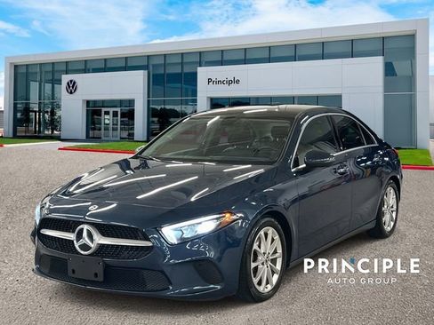 Used 2019 Mercedes-Benz A 220 4MATIC w/ Premium Package image 1