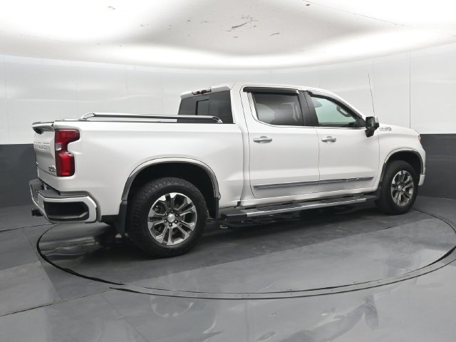Used 2024 Chevrolet Silverado 1500 High Country w/ Z71 Off-Road Package AWD/4WD image 33