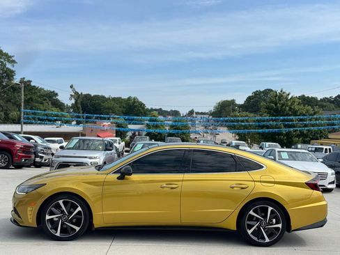 Used 2021 Hyundai Sonata SEL Plus w/ Tech Package FWD image 4