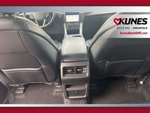 Used 2024 Ford Edge SEL image 42