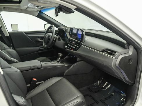 Used 2022 Lexus ES 300h w/ Premium Package FWD image 15