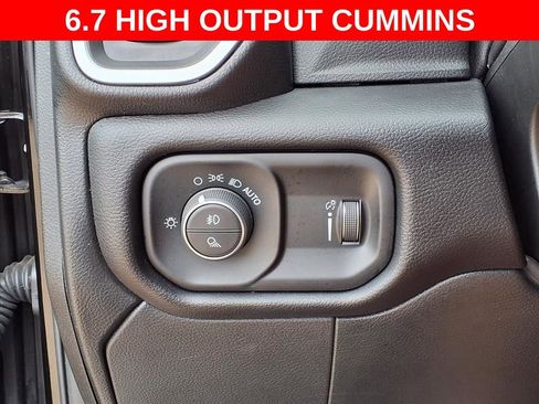 Used 2024 RAM 3500 Big Horn w/ Sport Appearance Package image 17