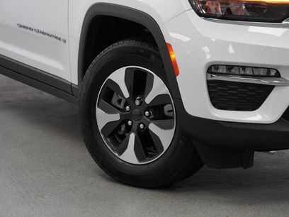 Used 2024 Jeep Grand Cherokee Limited 4xe