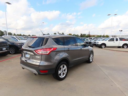 Used 2014 Ford Escape SE image 11