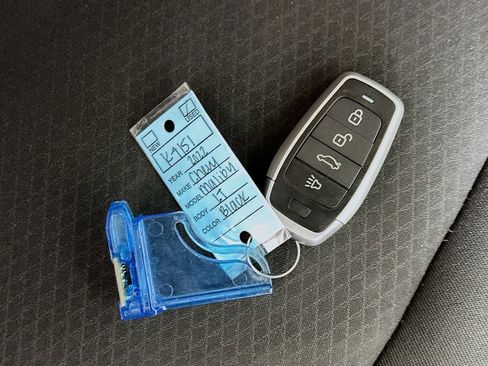 Used 2022 Chevrolet Malibu LT image 34