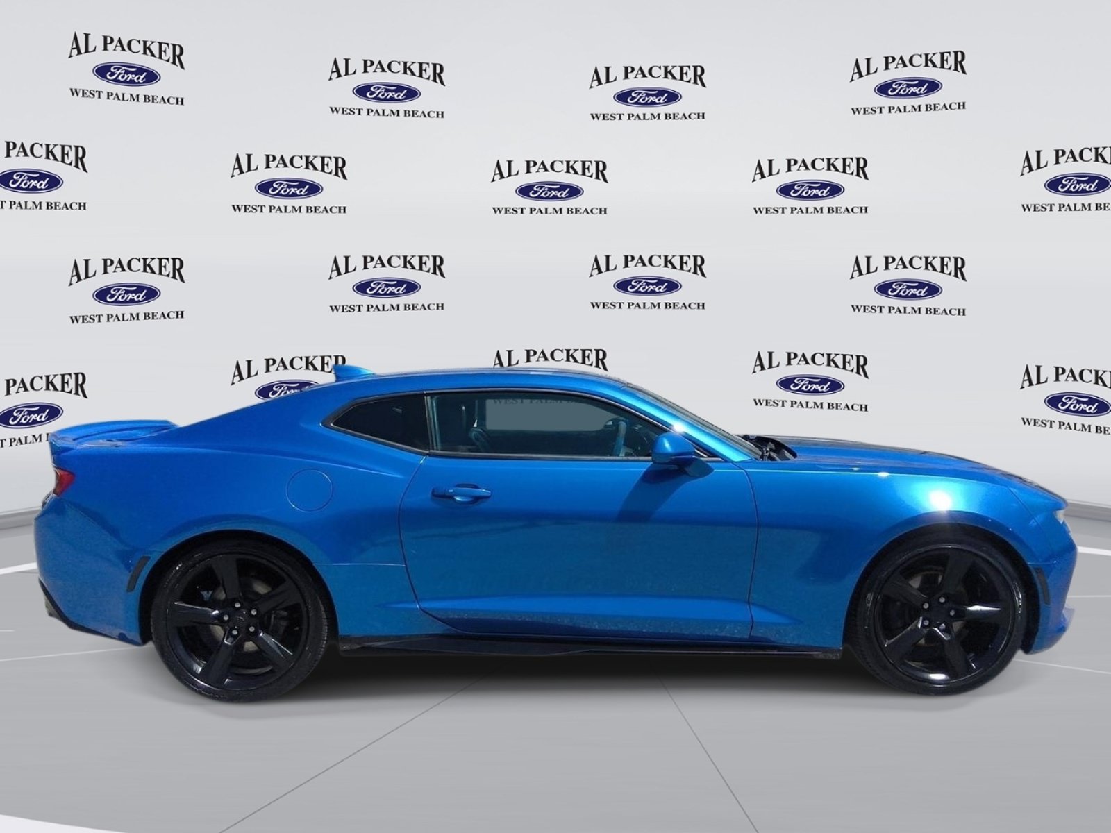 Used 2018 Chevrolet Camaro LT w/ RS Package RWD image 7