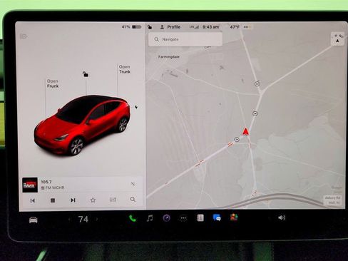 Used 2022 Tesla Model Y Long Range AWD/4WD image 22