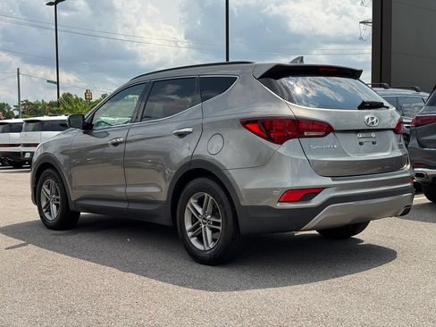 Used 2017 Hyundai Santa Fe Sport FWD image 9