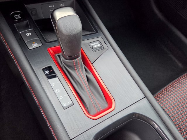 New 2027 Nissan Kicks SR w/ Cold Weather Package FWD image 22